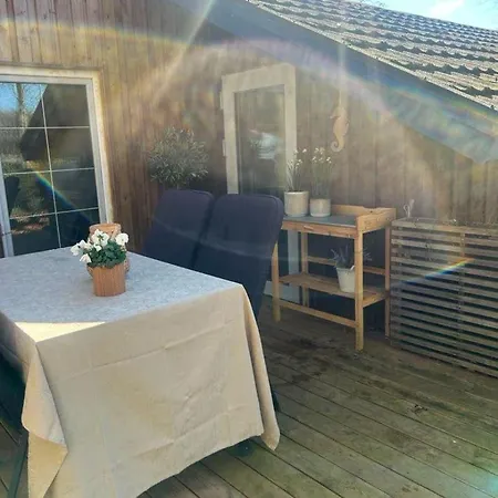 Idyllisk Taet Pa Blavand *